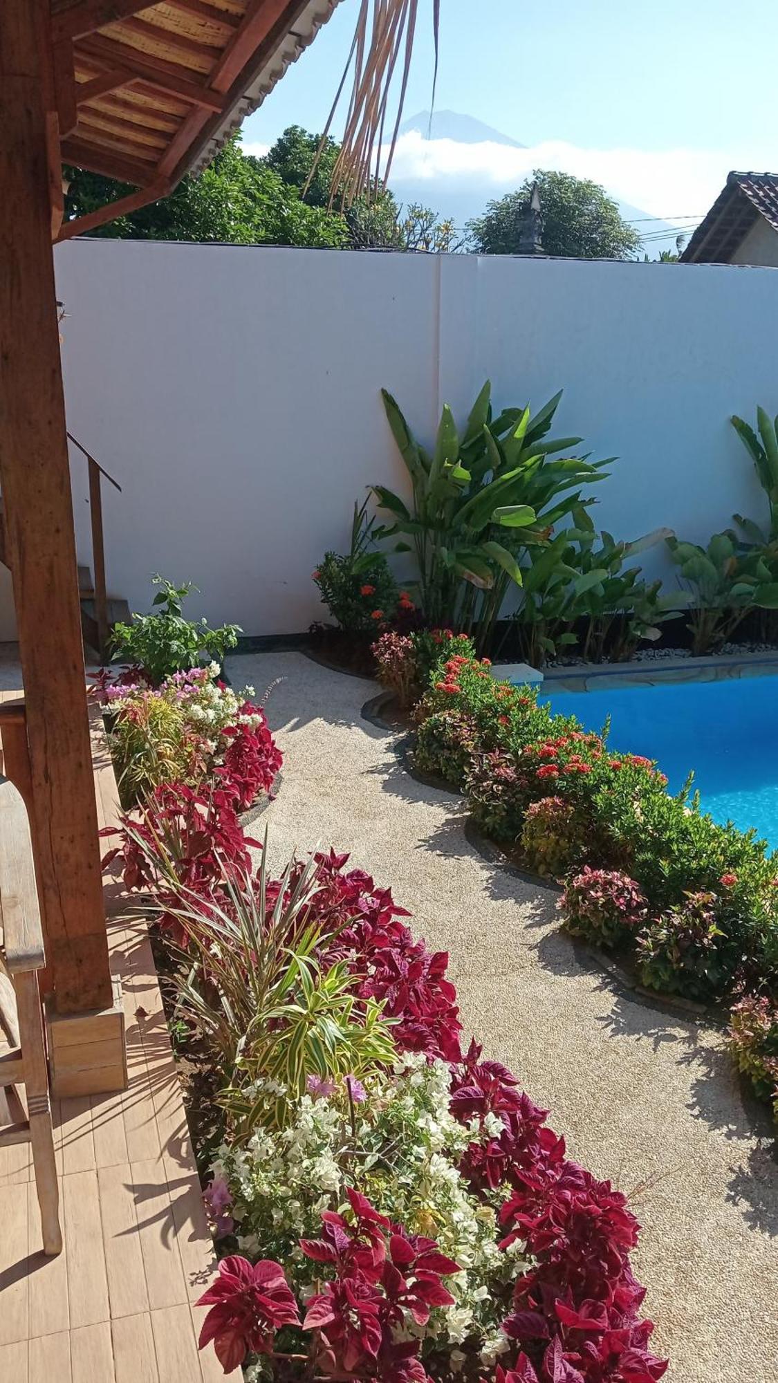 Melasti Holiday home *