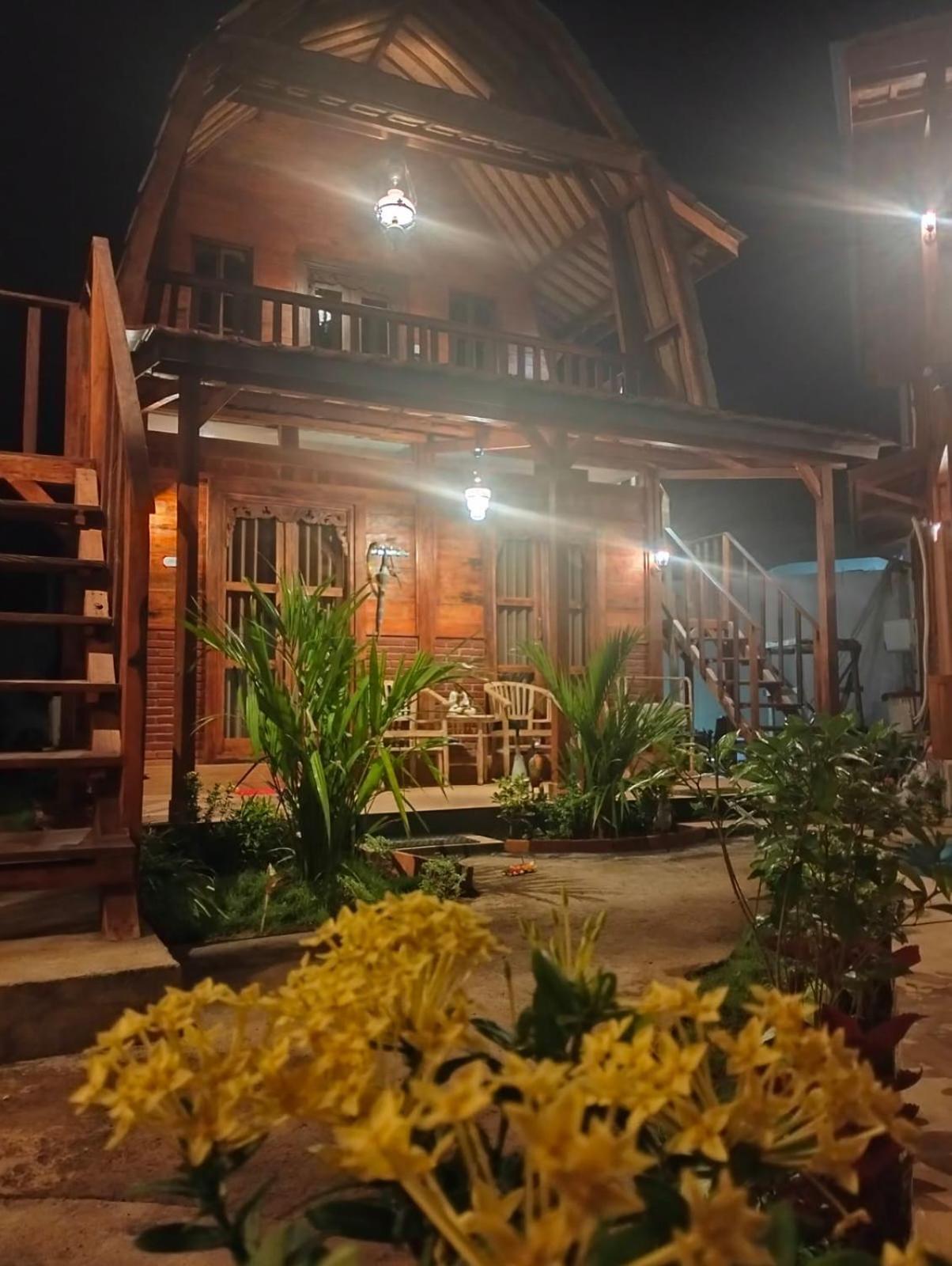 Melasti Holiday home *